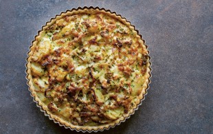 Cauliflower, potato and caraway homity pie