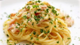 6 of the best wine pairings for spaghetti carbonara 